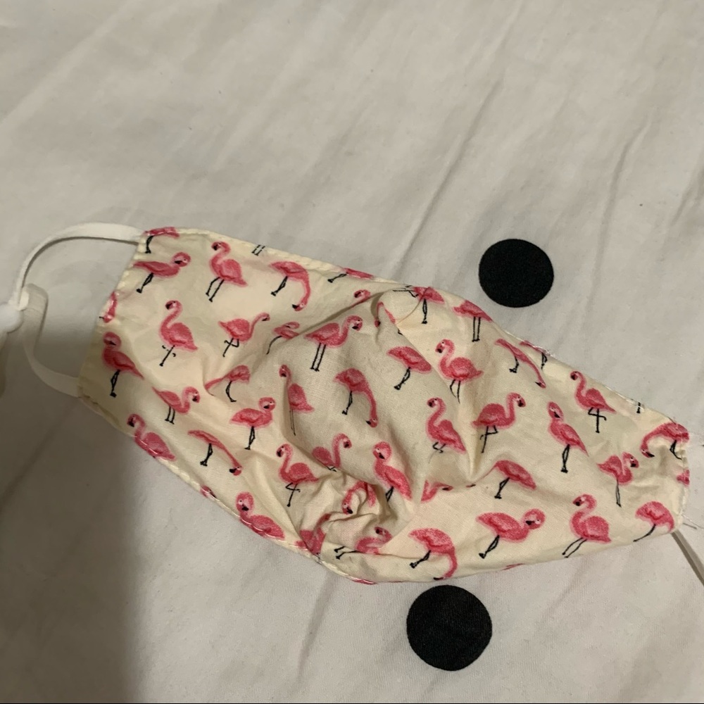 💙 Small Flamingo Face Mask
